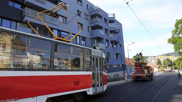 V Minsk ulici dopravn podnik testoval koleje.