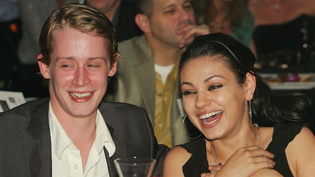 Macaulay Culkin a Mila Kunisová (Las Vegas, 15. íjna 2005)