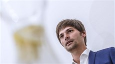 Lékař Marek Hilšer oznámil kandidaturu na prezidenta a zahájil cestu za občany... Lékař Marek Hilšer oznámil kandidaturu na prezidenta a zahájil cestu za občany...