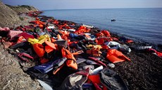 Balkánská trasa zaínala v ecku, kam migranti zpravila piplouvali z Turecka....