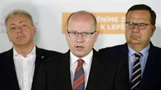 Tisková konference České strany sociálně demokratické za účasti premiéra... Tisková konference České strany sociálně demokratické za účasti premiéra...