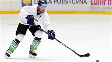 Nová posila hokejistů Mladé Boleslavi Petr Vampola se poprvé představil na ledě... Nová posila hokejistů Mladé Boleslavi Petr Vampola se poprvé představil na ledě...