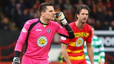 Tomáš Černý, brankářská jednička skotského týmu Partick Thistle, prožívá duel... Tomáš Černý, brankářská jednička skotského týmu Partick Thistle, prožívá duel...