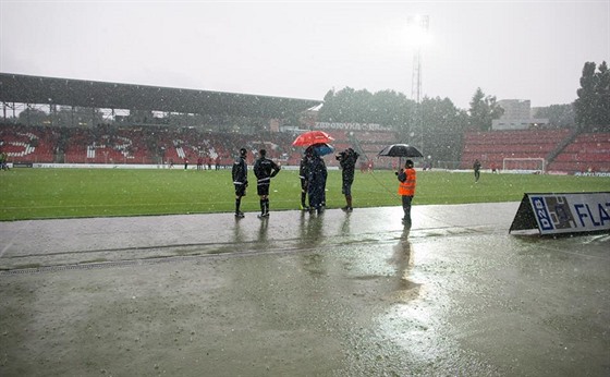 PRÍ, PRÍ, PRÍ... Jak to vypadalo ped zápasem Brno vs. Slavia, jen byl...