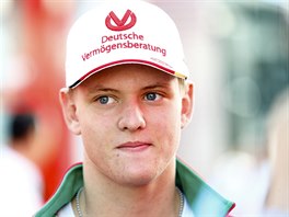 Mick Schumacher, syn legendrnho Michaela Schumachera, byl hostem Velk ceny...