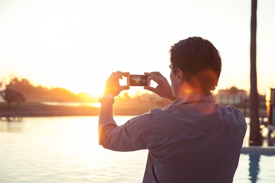 Smartphony má oproti klasickému fotoaparátu spoustu výhod, avak uivatelé vnímají i nevýhody. Ilustraní snímek