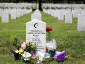 Hrob Humayuna Khana na Arlington National Cemetery na kraji Washingtonu (1....