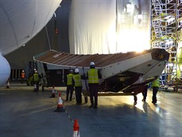 Instalace kabiny vzducholod Airlander 10.