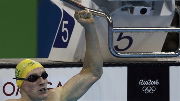 Australsk plavec Mack Horton slav zlato ze zvodu na 400 metr volnm...