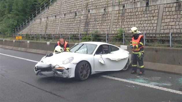 Pedbn koda na Porsche 911 je jeden milion korun.