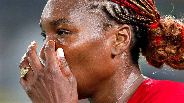 Americk tenistka Venus Williamsov prohrla vodn olympijsk utkn s Belgiankou Kirsten Flipkensovou . (7. srpna 2016)