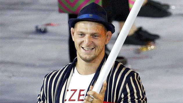 Judista Luk Krplek byl vlajkonoem esk olympijsk vpravy v Riu.