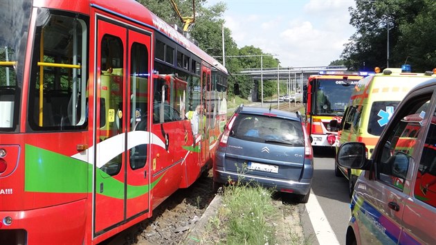 idika na ticet minut zastavila tramvajovou dopravu v sti Ostravy.