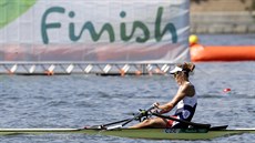 Skifařka Miroslava Topinková Knapková v cíli olympijské rozjížďky. (6. srpna... Skifařka Miroslava Topinková Knapková v cíli olympijské rozjížďky. (6. srpna...