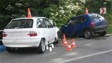 U Libínského Sedla na Prachaticku se srazily Opel Corsa a Opel Astra. idi...