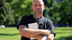 Bytovou restauraci Debut kuchař Vladimír Kokolia opustil. Teď přišel s... Bytovou restauraci Debut kuchař Vladimír Kokolia opustil. Teď přišel s...