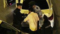 Zdrogovaný šofér mercedesu ujížděl pražským policistů z Jižní spojky až k Eden... Zdrogovaný šofér mercedesu ujížděl pražským policistů z Jižní spojky až k Eden...