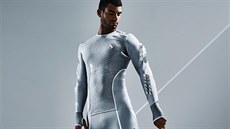 Sportovní kombinéza vyrobená z materiálu pro kondomy. Sportovní kombinéza vyrobená z materiálu pro kondomy.