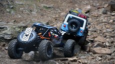 Závod offroad v mítku 1:10 na Jetdu. Modely aut mají být co nejreálnjí