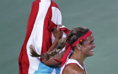Tenistka Monica Puigov z Portorika slav triumf v olympijskm turnaji.