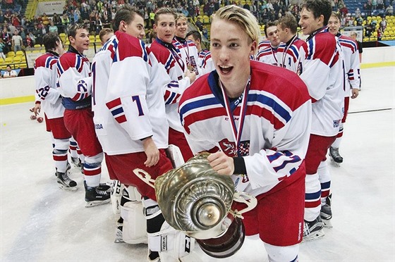 etí hokejoví mladíci slaví triumf na Memoriálu Ivana Hlinky 2016