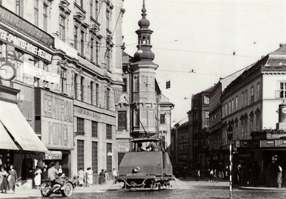 Nejstarí stálé kino u nás vzniklo v Brn v ervnu roku 1907 na dnením námstí...