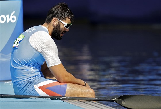 Kajaká Josef Dostál po semifinále na olympijských hrách v Riu de Janieiru.