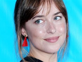 Také hereka Dakota Johnsonová na to la radikáln. Na gala setkání s...