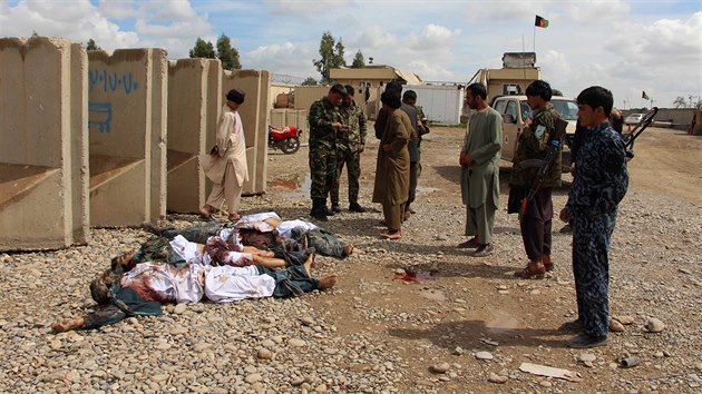 Tla zabitch talibanc v provincii Hlmand (9. bezna 2016)