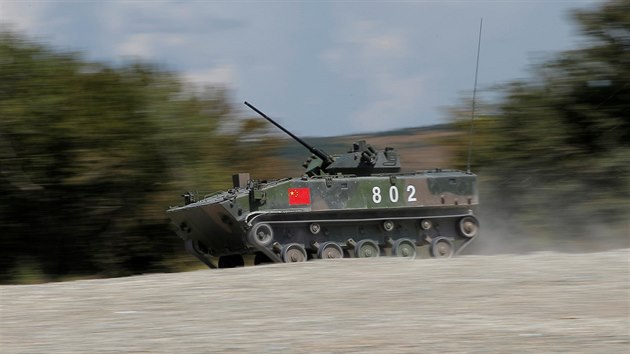 nsk obrnnec ZBD-03 na Mezinrodnch armdnch hrch nedaleko ruskho Novorossijsku (8. srpna 2016)