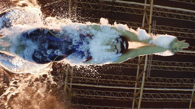 Americk plavkyn Katie Ledeck si plave pro zlato z olympijskho zvodu na 800 m volnm zpsobem.