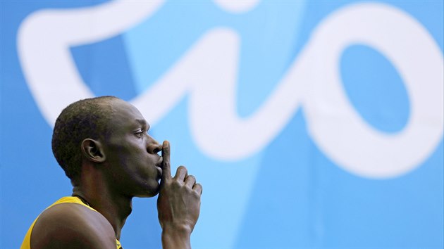 Jamajsk sprinter Usain Bolt ped olympijskm rozbhem na 100 metr. (13. srpna...