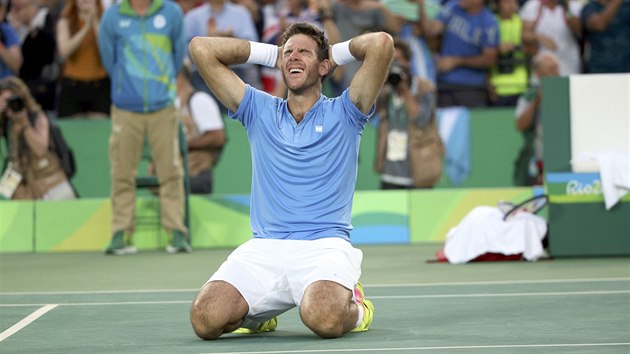 Argentinsk tenista Juan Martin del Potro se raduje ze semifinlov porky...