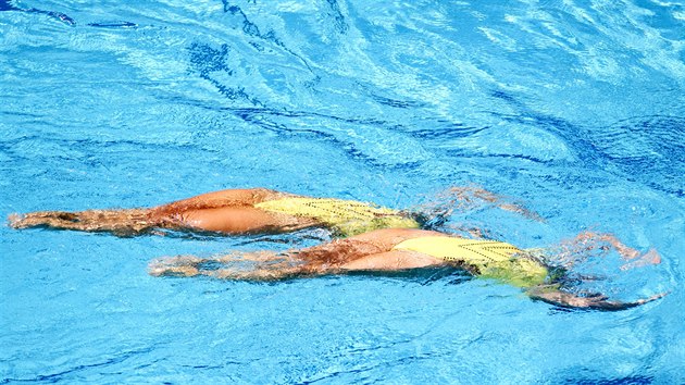 Synchronizovan plavkyn Soa Bernardov a Albta Dufkov pi vystoupen na olympijskch hrch v Riu. (15. srpna 2016)