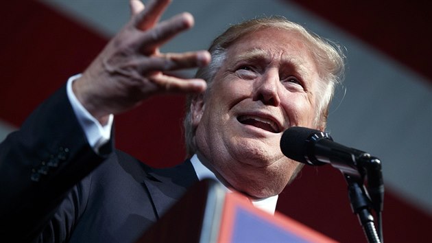 Republiknsk kandidt na prezidenta Donald Trump v Severn Karoln (9. srpna 2016)