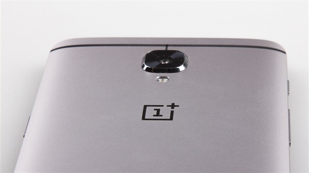 OnePlus 3 - zadn strana