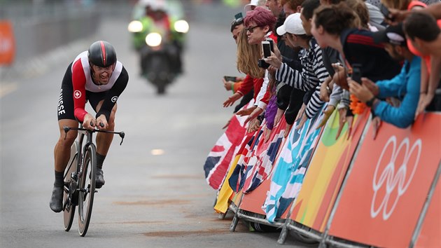 vcarsk cyklista Fabian Cancellara zvtzil v olympijsk asovce. (10. srpna 2016)
