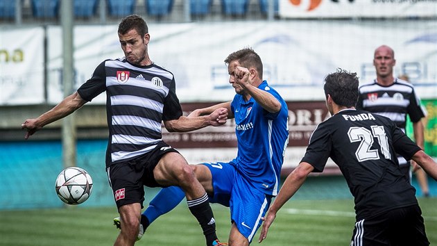 Momentka z duelu esk Budjovice (ern) vs. Vtkovice