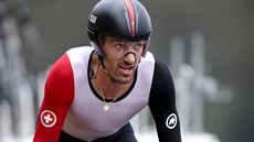 OLYMPIJSKÝ VÍTĚZ. Fabian Cancellara slaví druhé olympijské zlato v životě.... OLYMPIJSKÝ VÍTĚZ. Fabian Cancellara slaví druhé olympijské zlato v životě....
