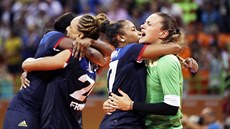 Francouzské házenkáky se radují z postupu do olympijského finále pes...