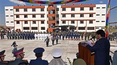 Bolivijský prezident Evo Morales pi slavnostním otevení vojenské koly ve...