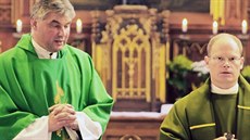 Kněz Vítězslav Holý odchází z Nepomuku do Pelhřimova. Kněz Vítězslav Holý odchází z Nepomuku do Pelhřimova.