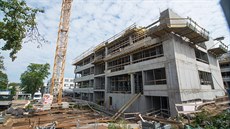 Nová budova Fakulty humanitních studií Univerzity Tomáše Bati roste ve... Nová budova Fakulty humanitních studií Univerzity Tomáše Bati roste ve...