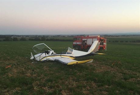 Ultralehký letoun Roko Aero NG4, který se v srpnu 2016 srazil ve vzduchu na Olomoucku s dalím strojem. Pilot na následky zranní utrpných pi dopadu na zem na míst zemel.