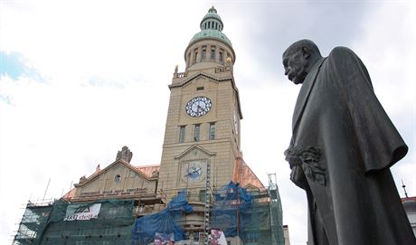 Lidé v Prostjov mohou po roce a pl opt vyuívat hodiny radnice. Ty byly...