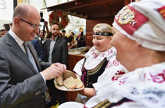 Premiér Bohuslav Sobotka navtívil mezinárodní agrosalon Zem ivitelka v...