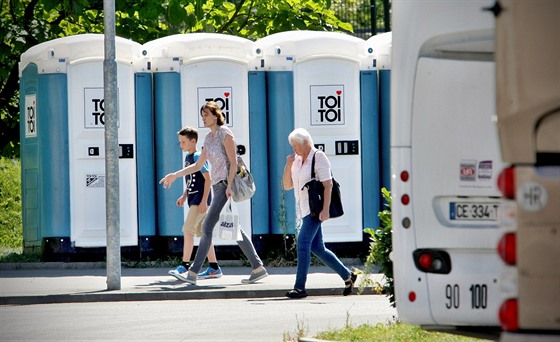 V centru Plzn je nedostatek veejných toalet. V Pallov ulici, kde parkují...