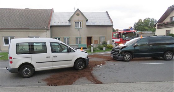 idika nedala v Hradanech-Kobicích na Prostjovsku pednost autu na hlavní...