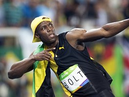NAPROST DOMINANCE. Usain Bolt zskal na poslednch tech olympijskch hrch...