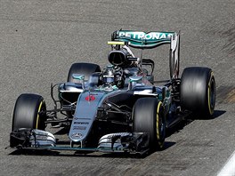 NA TRATI. Nico Rosberg pi trninku na okruhu Spa-Francorchamps v Belgii.